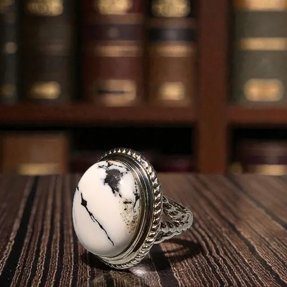 White Buffalo And Sterling Silver Chunky Ring NWOT - Picture 1 of 10